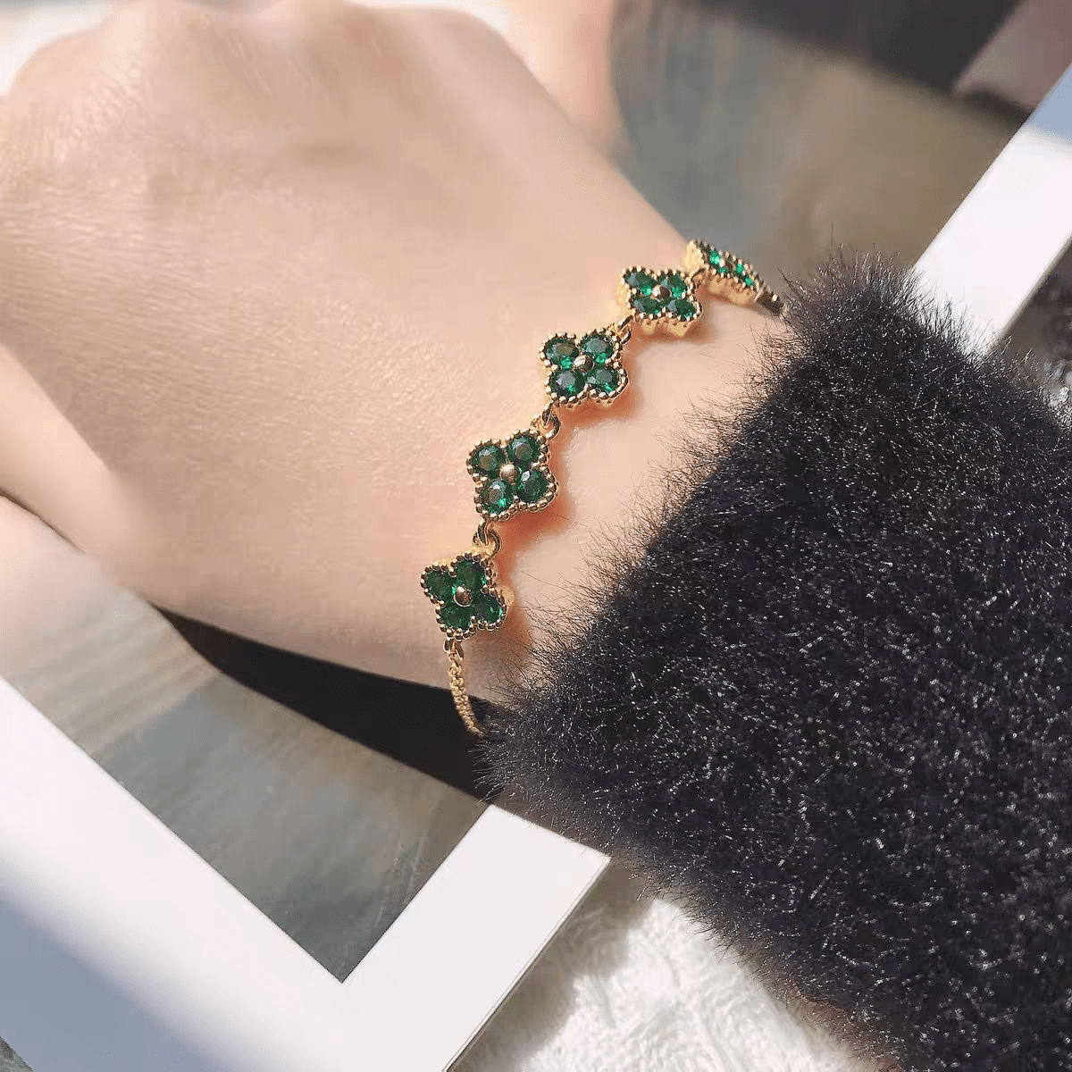 Colorful Crystal Clover Bracelet - ArtGalleryZen