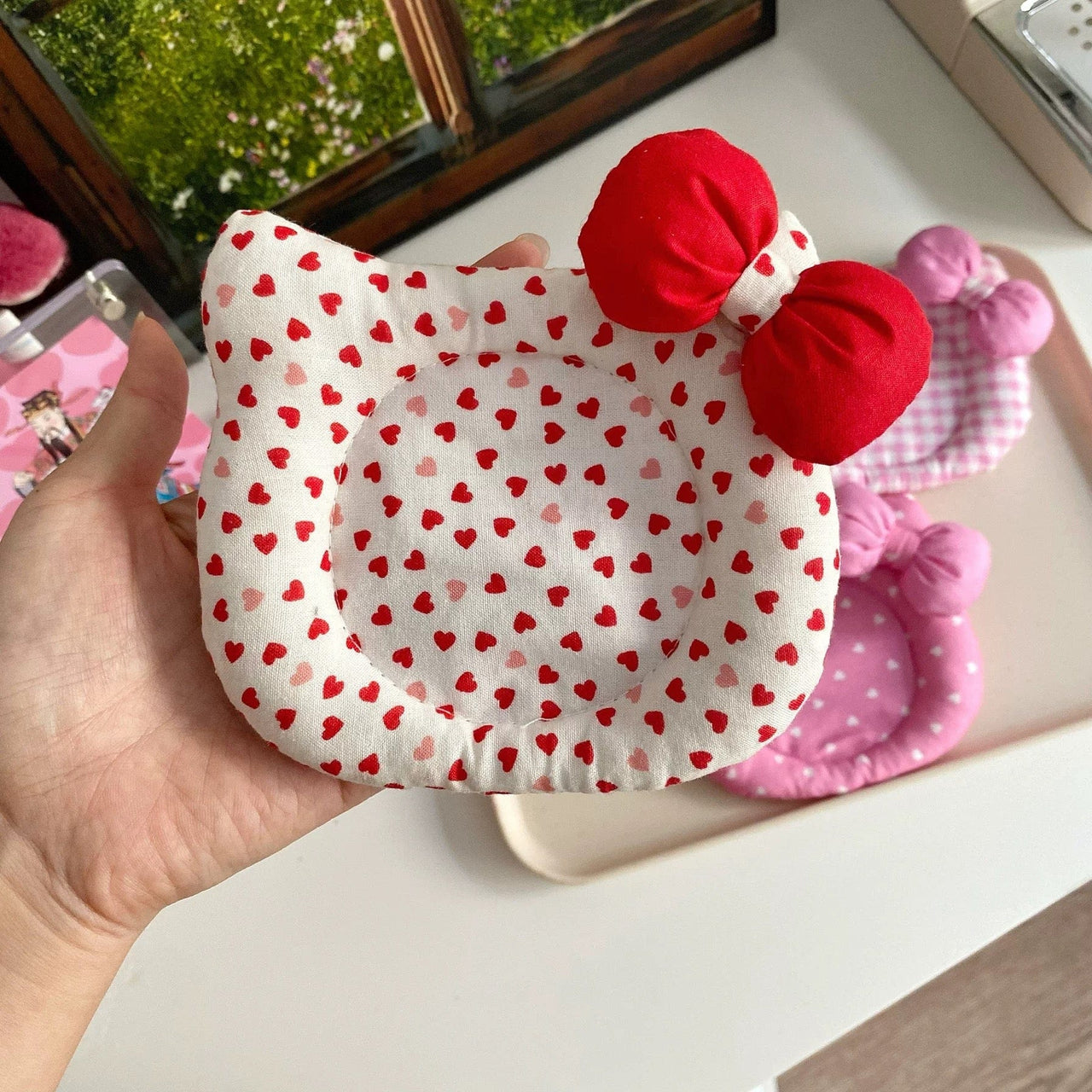 Cute Hello Kitty Shaped Fabric Coaster