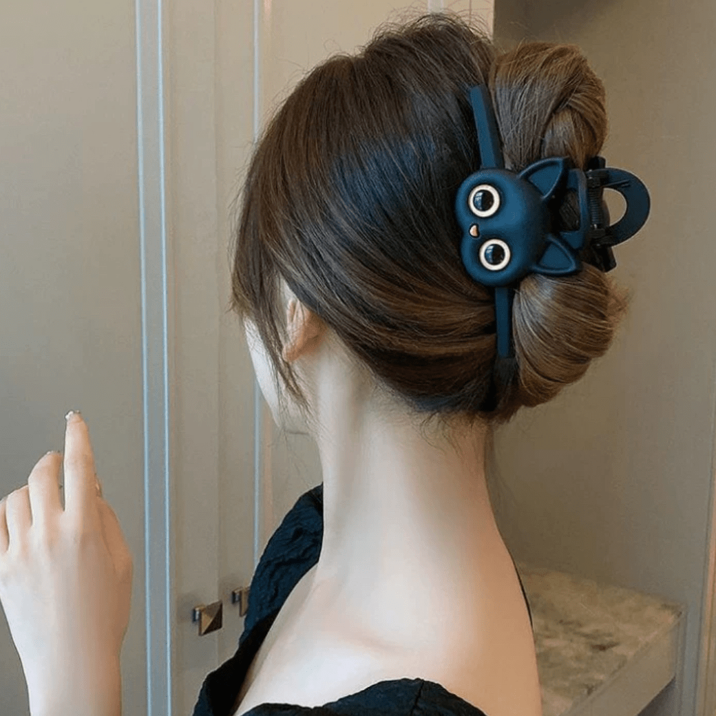 Cute kitten Acrylic Hair Claw Hair Clip - ArtGalleryZen