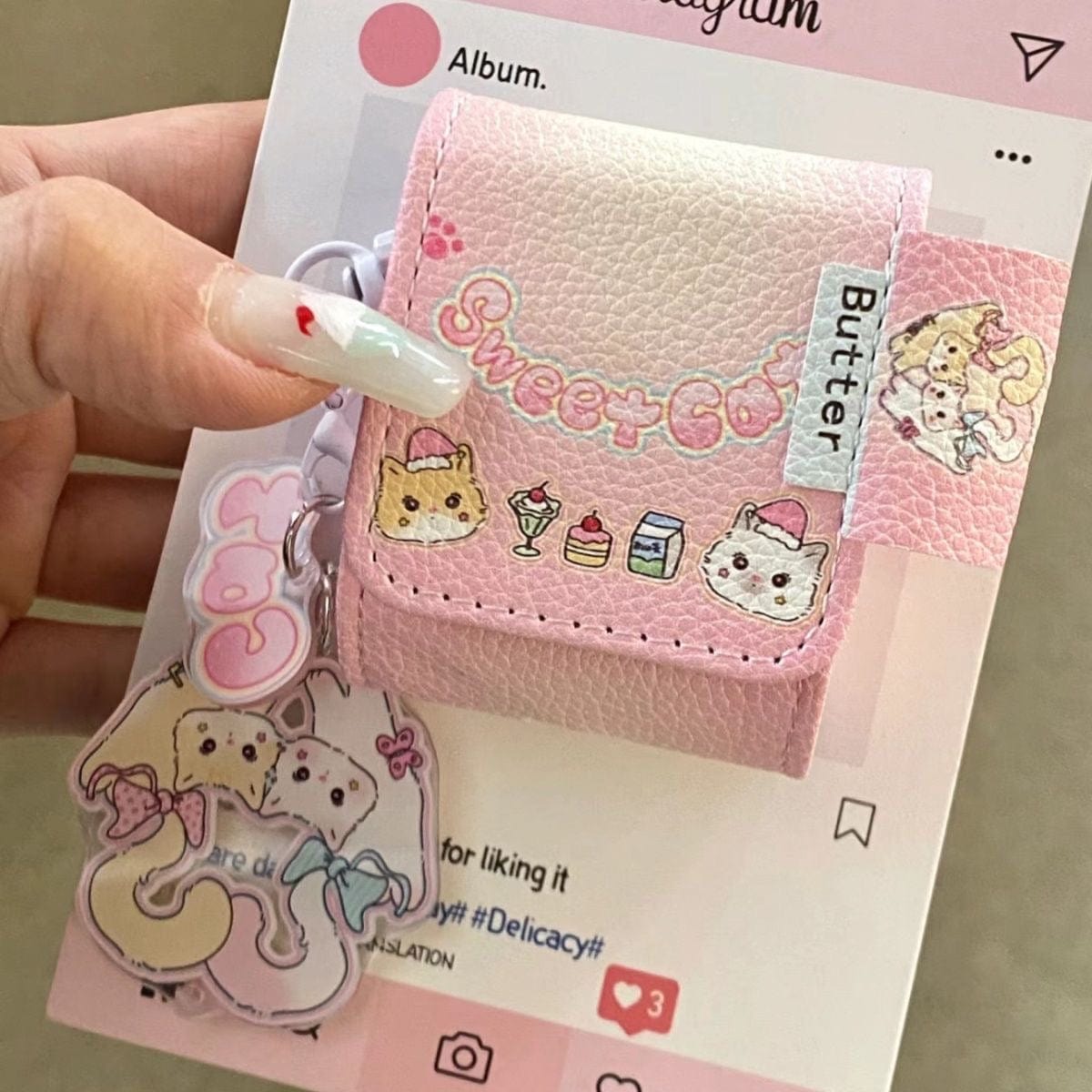 Cute Kitten Sanrio Hello Kitty AirPods Earphone Leather Case