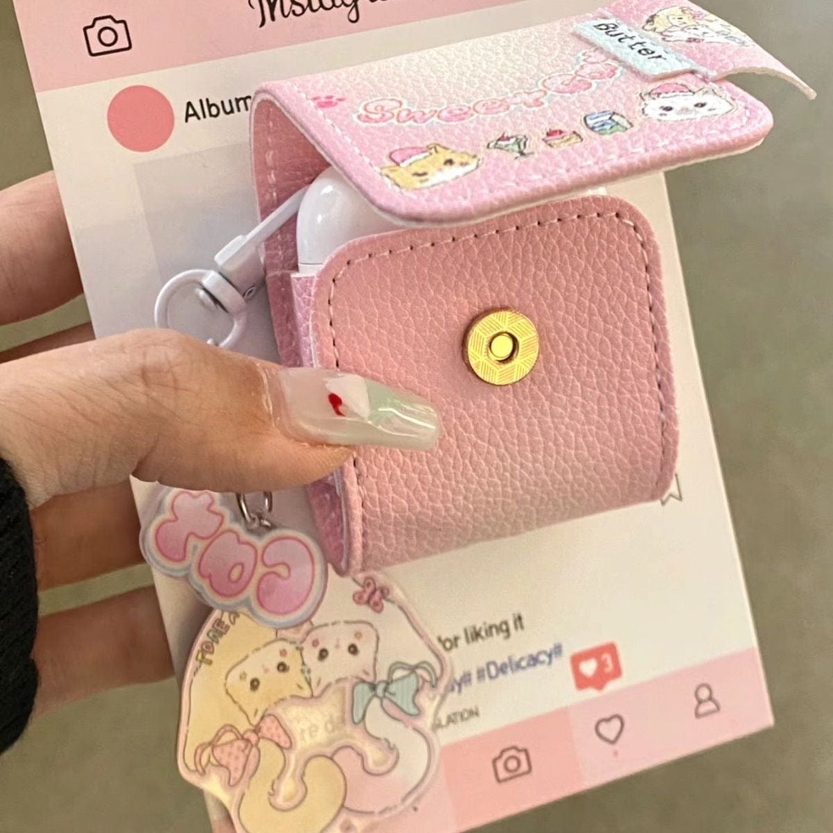 Cute Kitten Sanrio Hello Kitty AirPods Earphone Leather Case