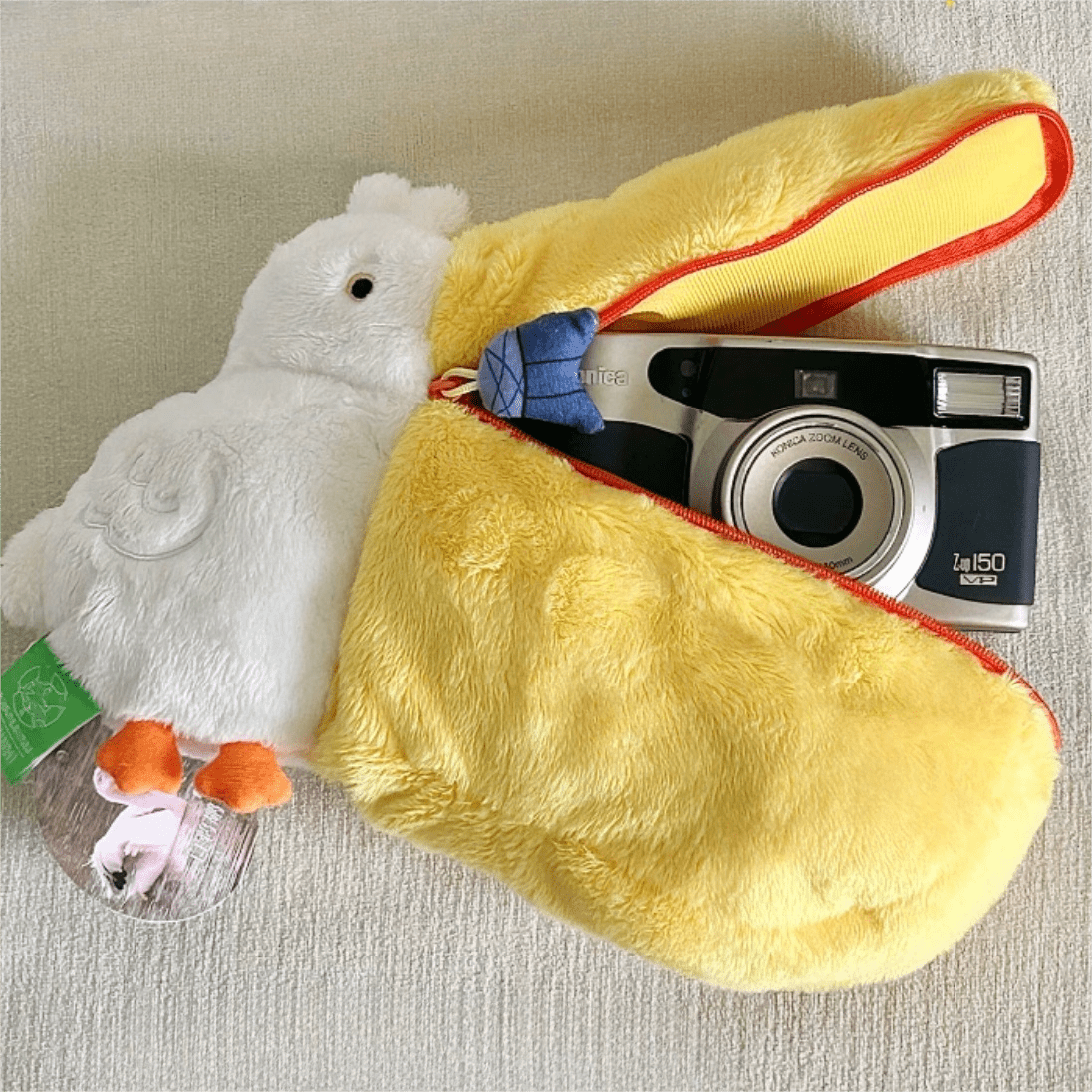 Cute Pelican Plush Bag Camera Bag Makeup Toiletry Bag Portable Travel Storage Organizer