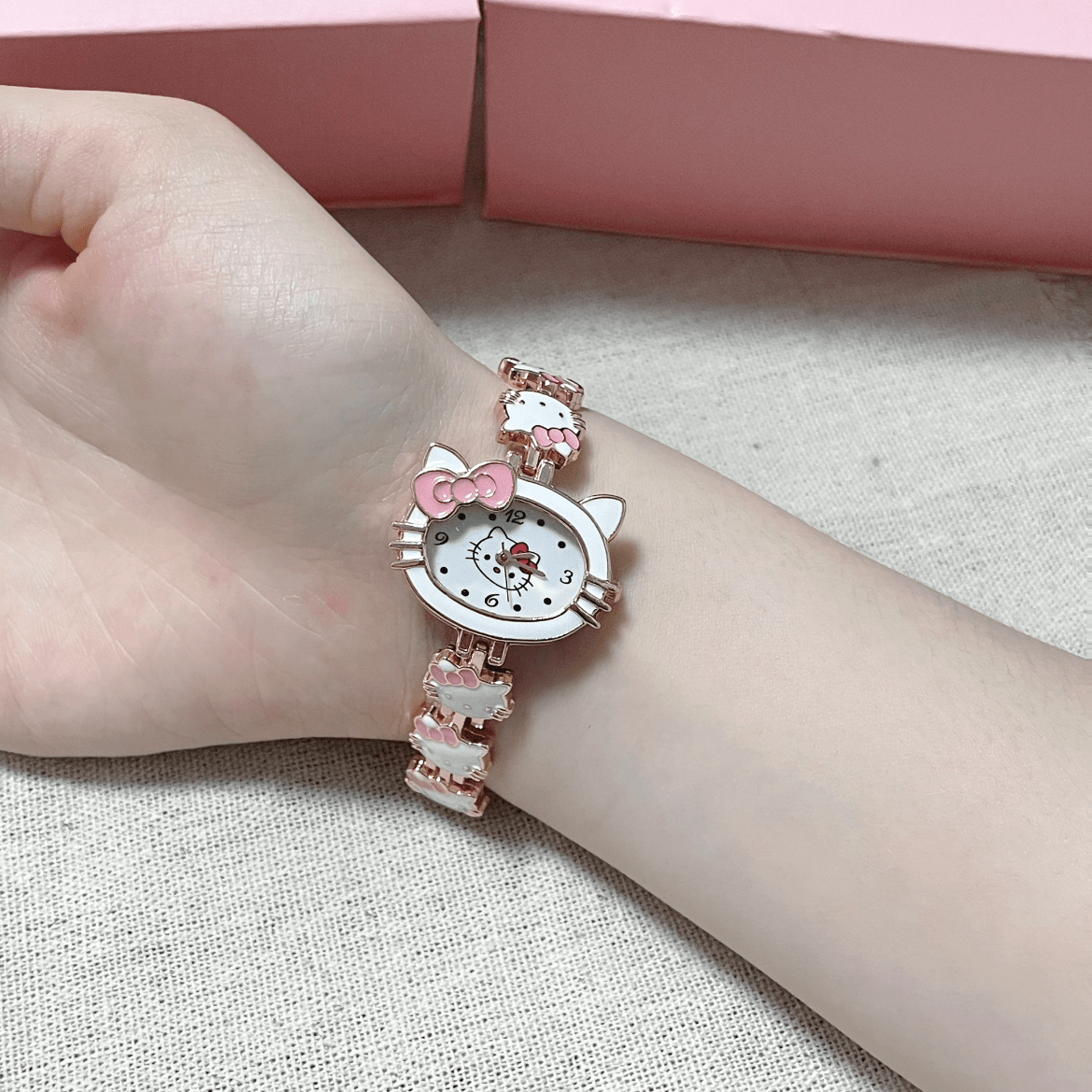 Cute Sanrio Hello Kitty Watch