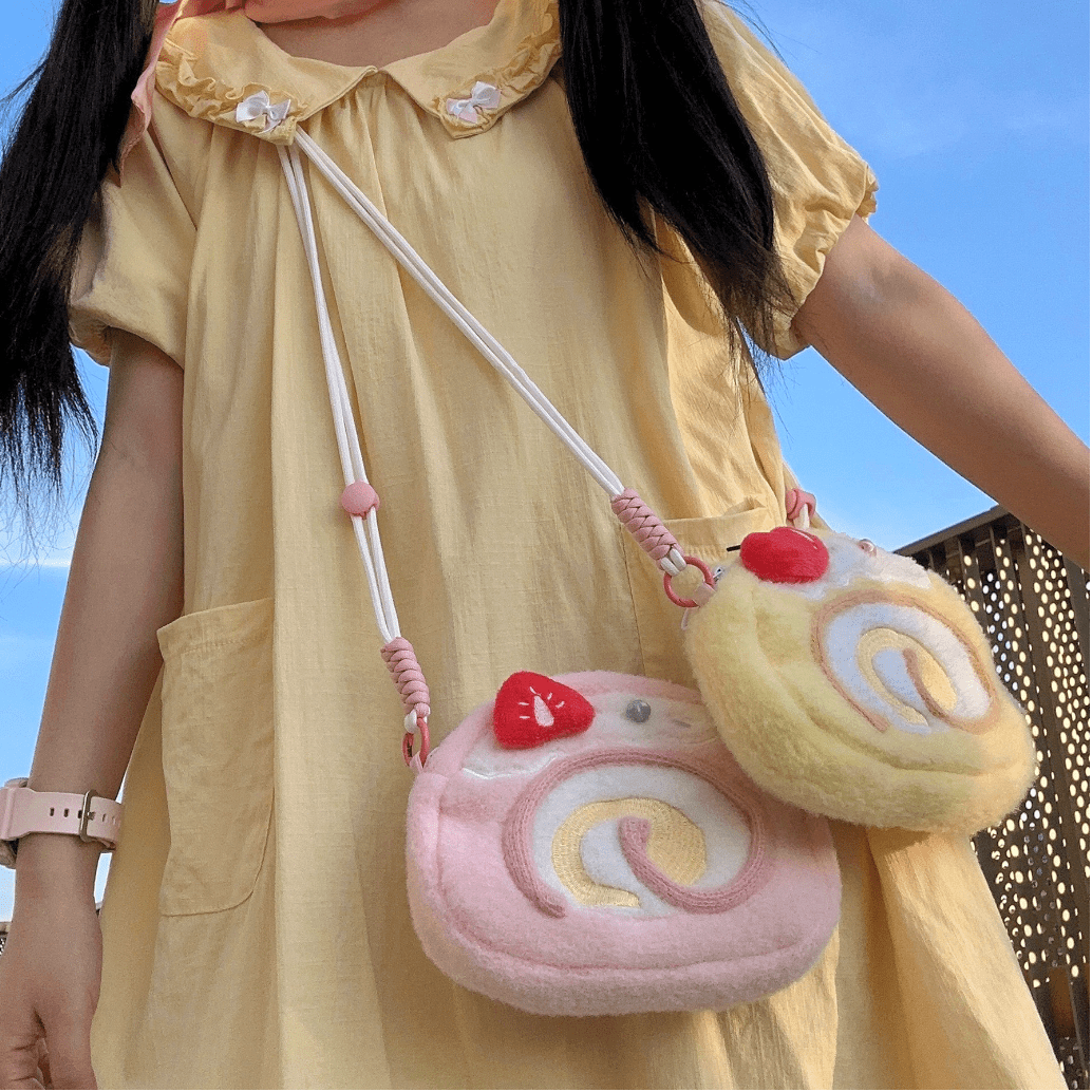 Cute Strawberry Cake Bow Crossbody Bag - ArtGalleryZen