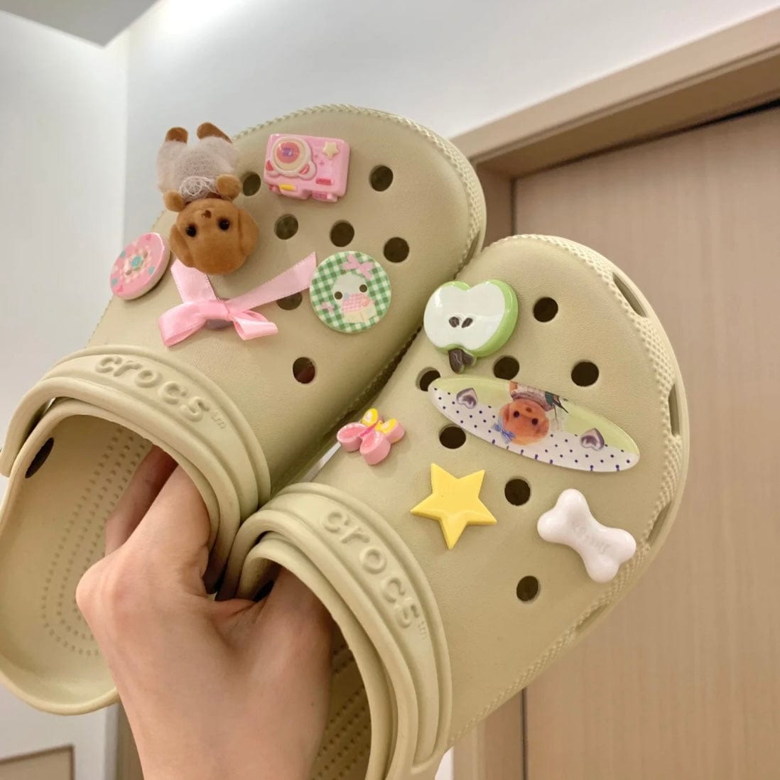 Cute Sylvanian Bowknot Crocs Sandals Decoration Shoe Charms - ArtGalleryZen