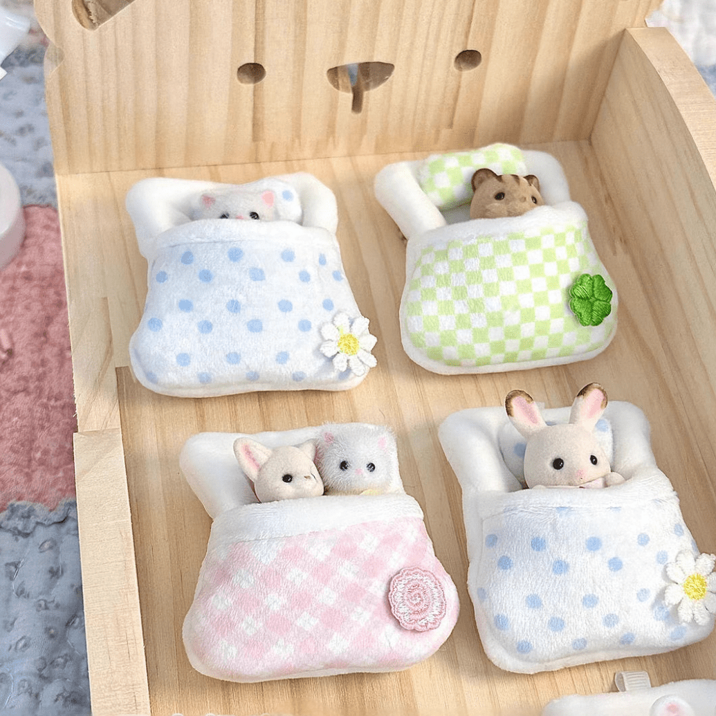 Cute Sylvanian Families Mini Doll Sleeping Bag - ArtGalleryZen