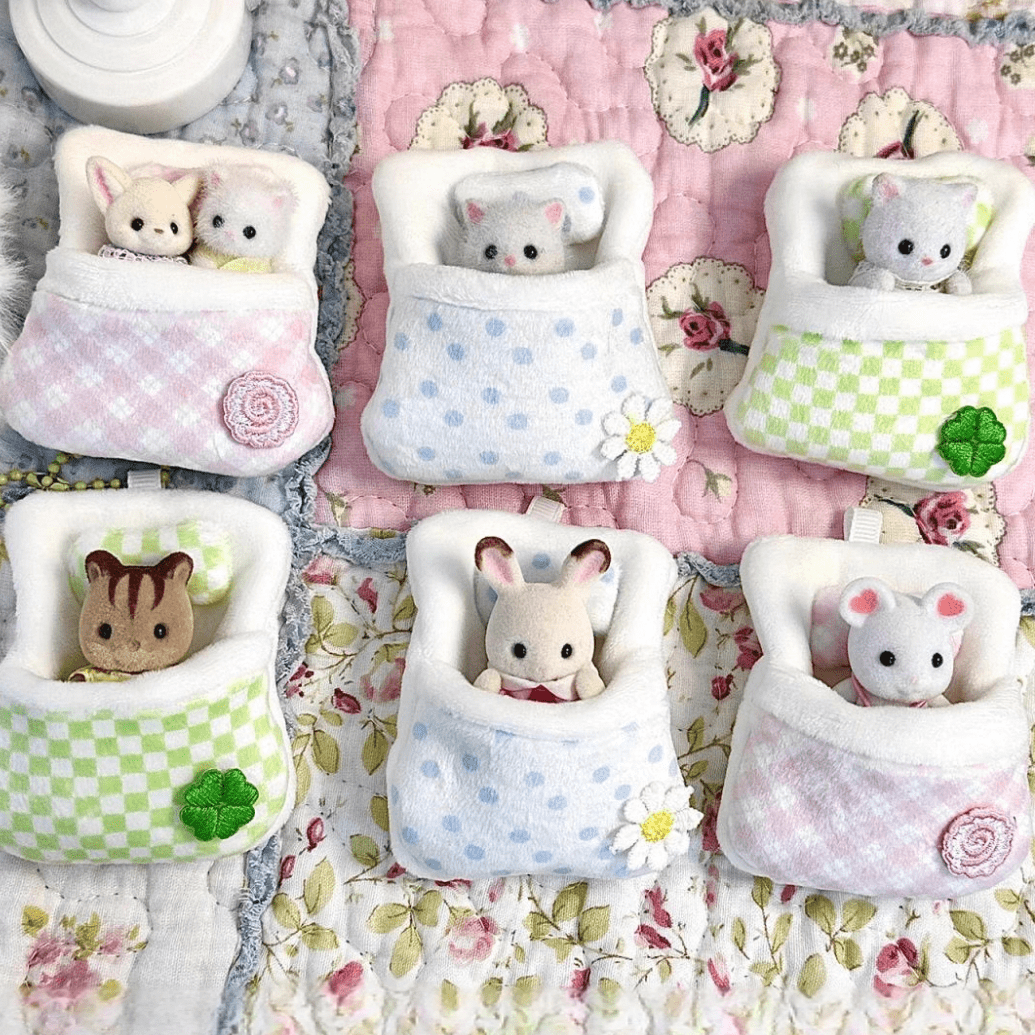 Cute Sylvanian Families Mini Doll Sleeping Bag - ArtGalleryZen