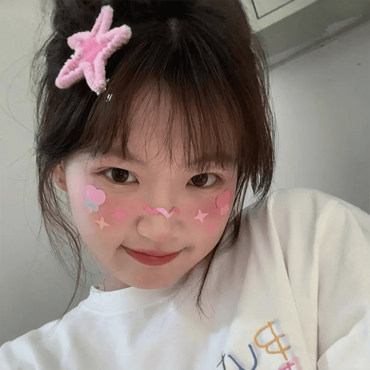 Cute Y2K Plush Star Hair Clip - ArtGalleryZen