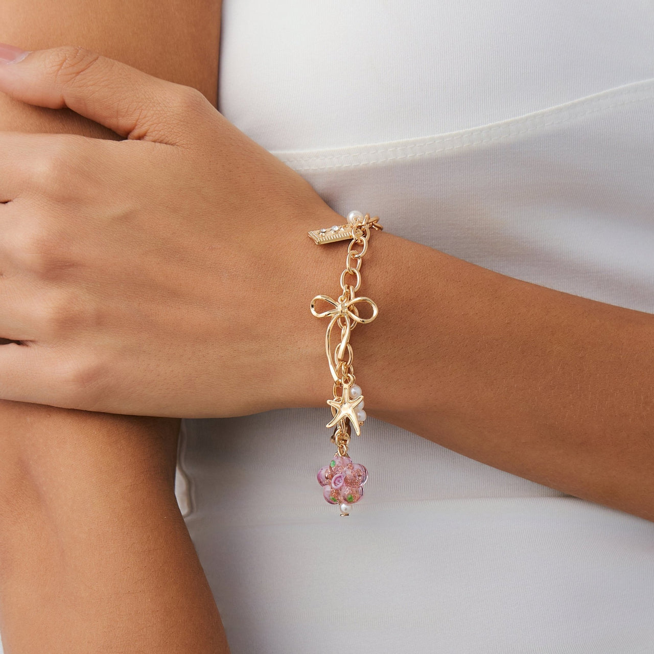 Dainty Bowknot Flower Ceramic Beads Heart Pendant Bracelet - ArtGalleryZen