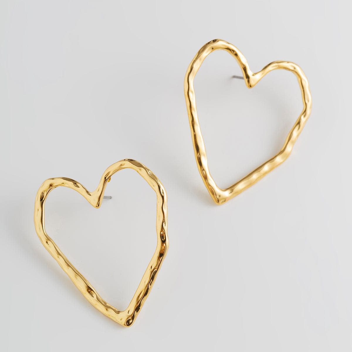 Dainty Geometric Hollow Heart Stud Earrings - ArtGalleryZen