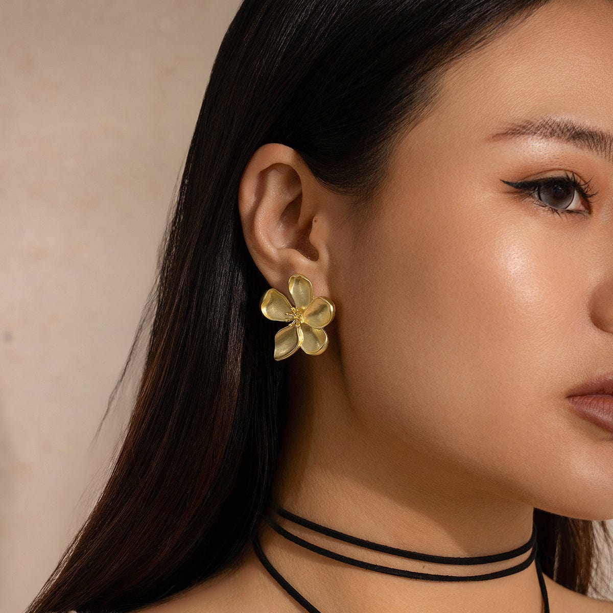 Dainty Gold Silver Plated Flower Stud Earrings - ArtGalleryZen