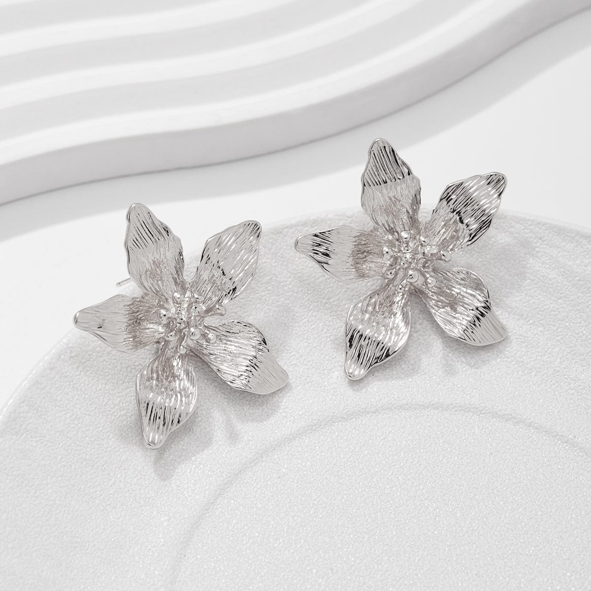 Dainty Gold Silver Tone Flower Stud Earrings - ArtGalleryZen