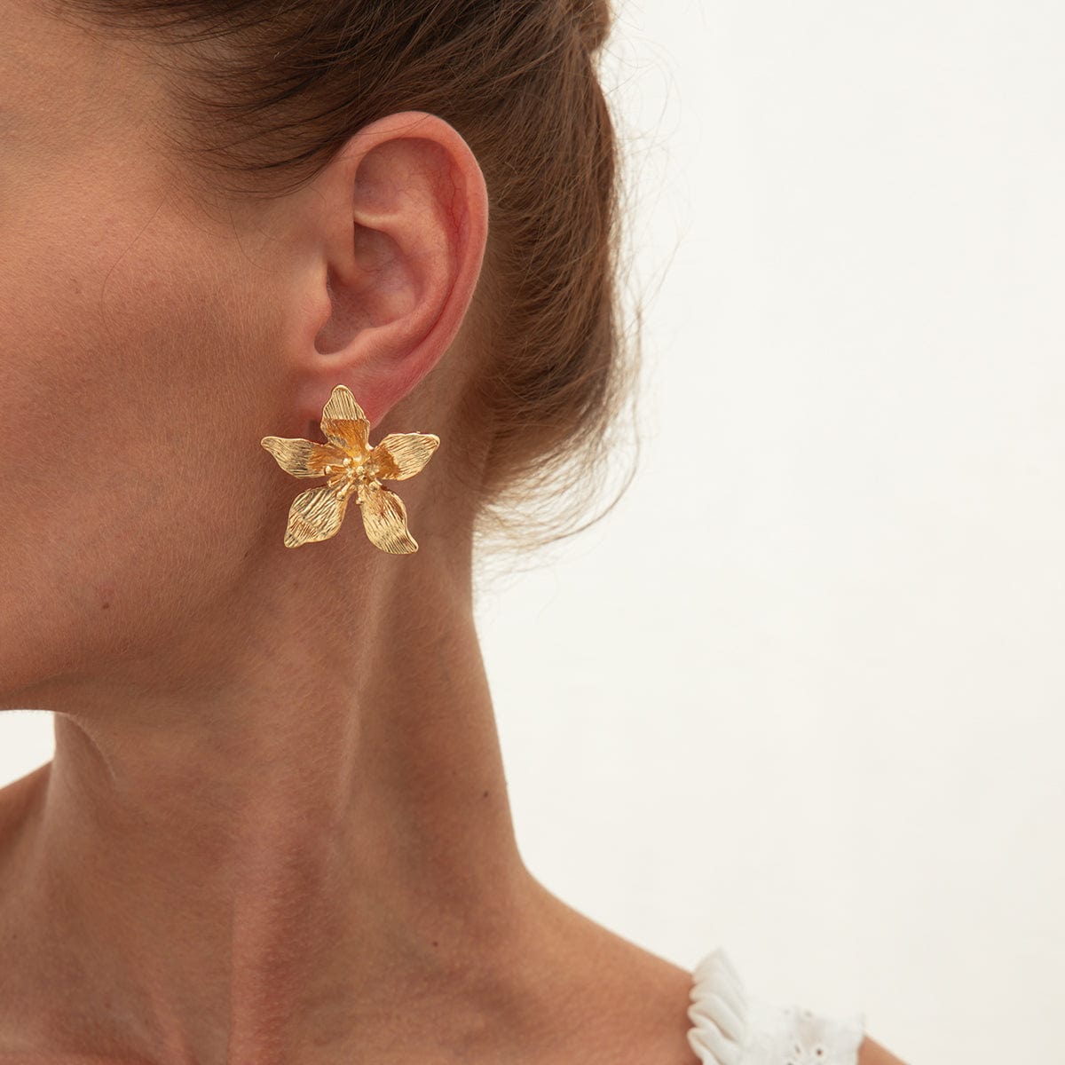 Dainty Gold Silver Tone Flower Stud Earrings - ArtGalleryZen
