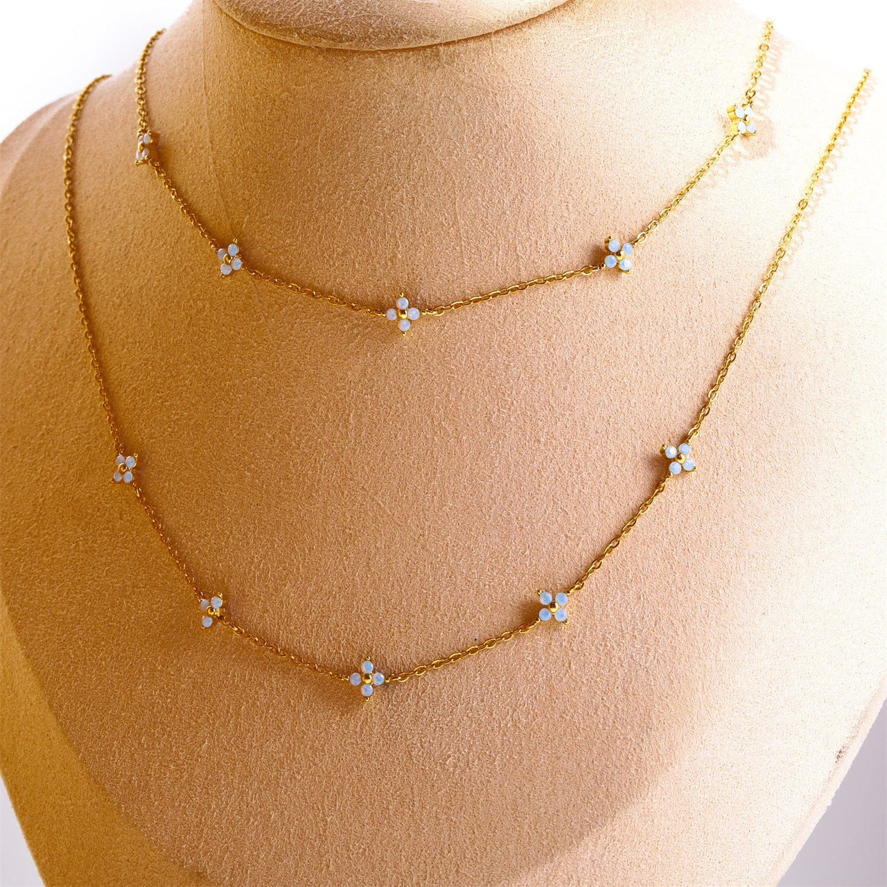 Dainty Handmade 18K Gold Crystal Flower Necklace - ArtGalleryZen