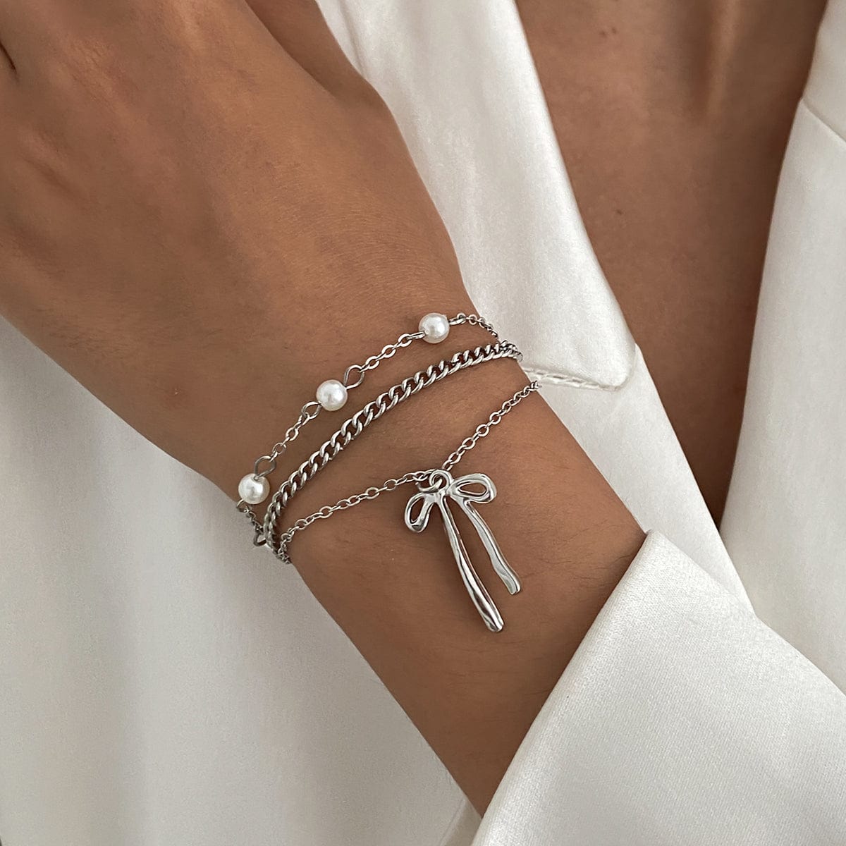 Dainty Layered Bowknot Pendant Pearl Curb Chain Bracelet - ArtGalleryZen
