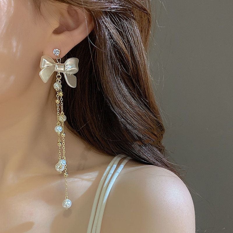 Dainty Rhinestone Inlaid Dangling Bowknot Pearl Earrings