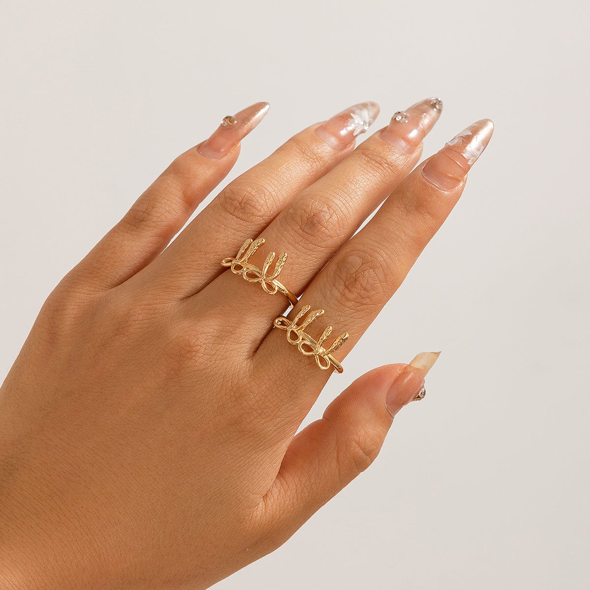 Elegant 2Pcs Duo Bowknot Ring Set - ArtGalleryZen