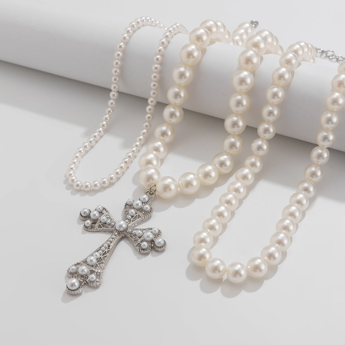 Elegant 3pcs Cross Pendant Pearl Chain Necklace Set