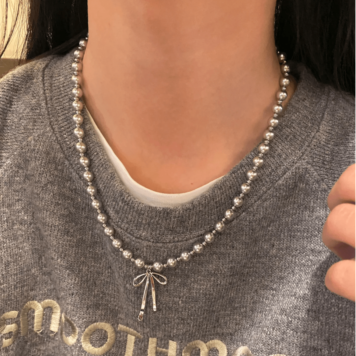 Elegant Bowknot Pendant Grey Pearl Chain Necklace - ArtGalleryZen