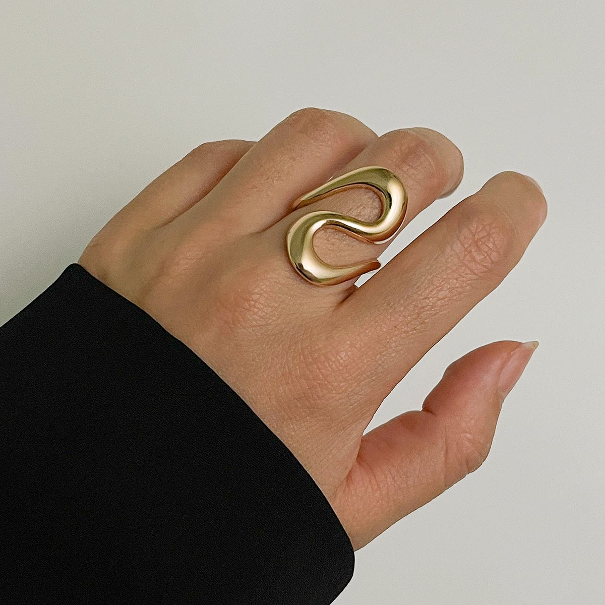 Elegant Geometric Gold Silver Plated S Shaped Ring