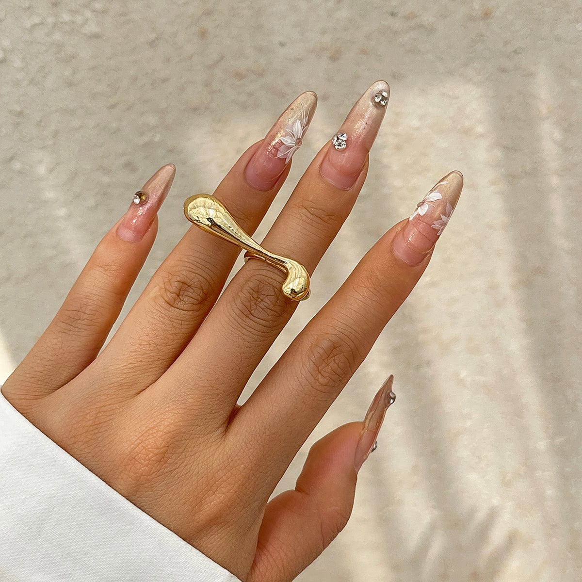 Elegant Geometric Metallic Waterdrop Open Ring - ArtGalleryZen