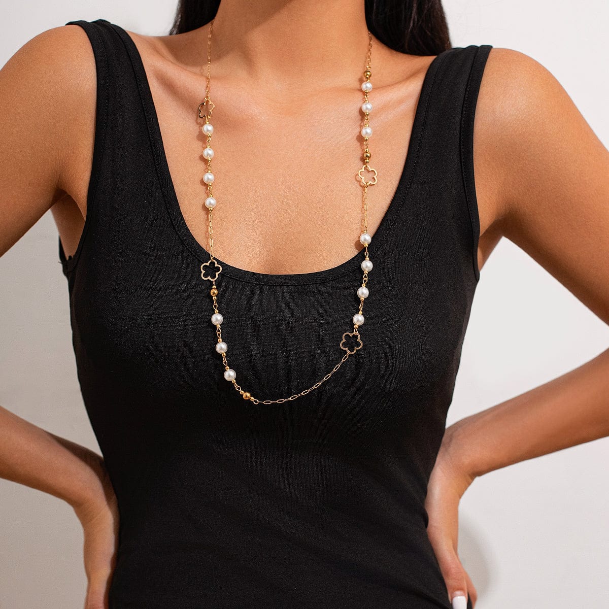 Elegant Gold Plated Hollow Flower Pearl Cable Chain Necklace