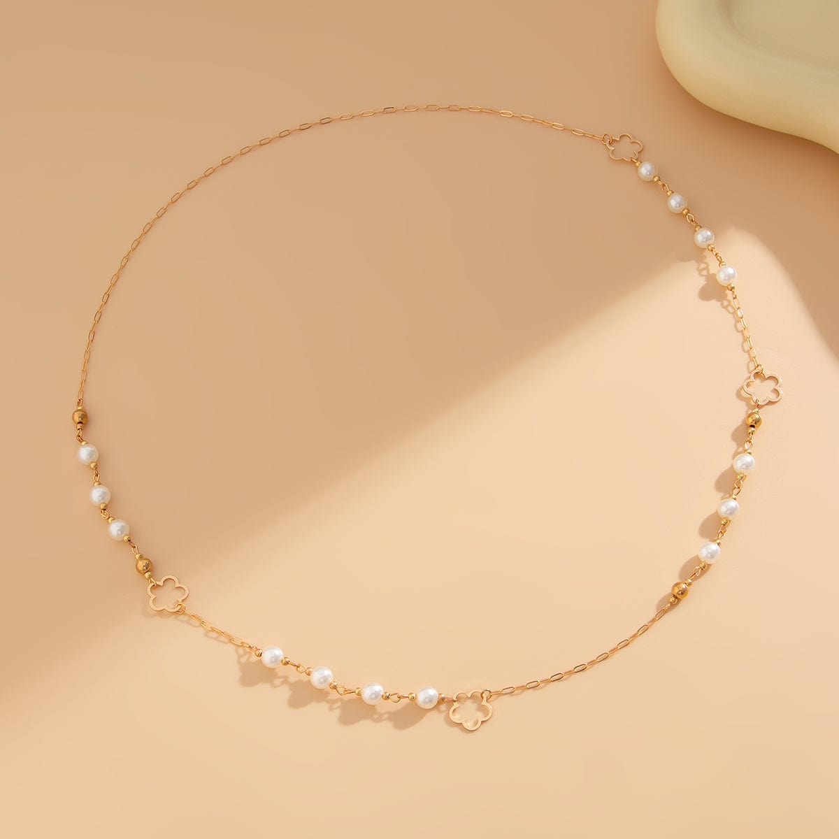 Elegant Gold Plated Hollow Flower Pearl Cable Chain Necklace