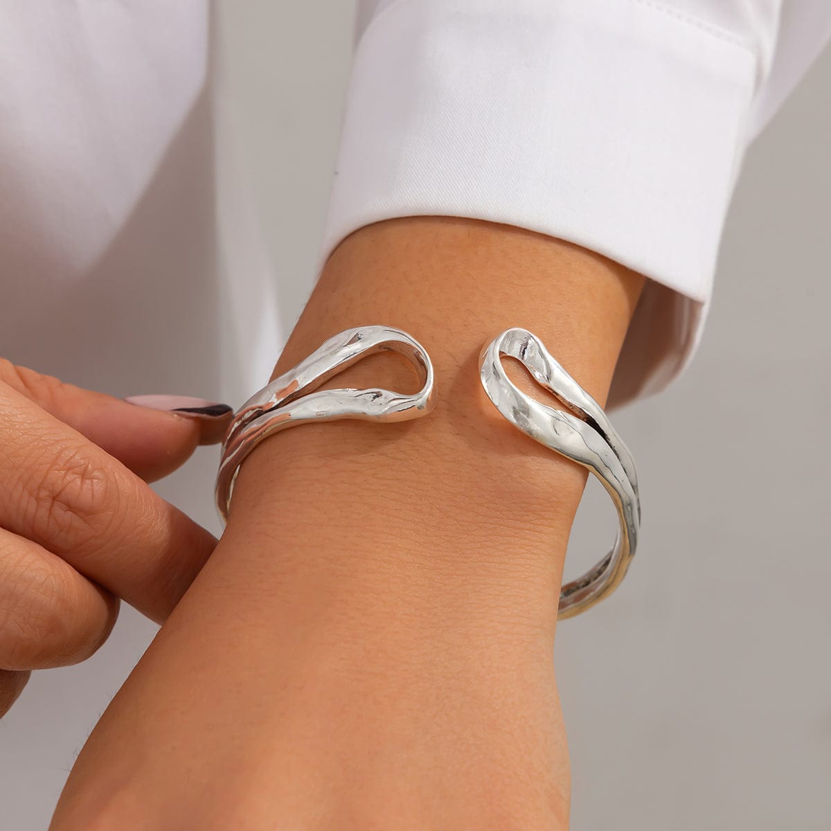 Elegant Gold Silver Plated Irregular Hollow Bangle Bracelet