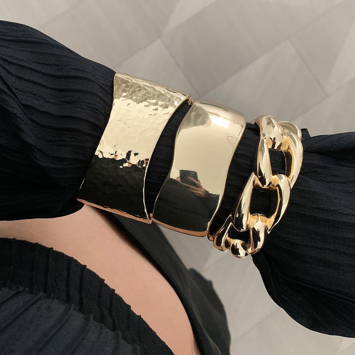 Elegant Gold Silver Tone Curved Glossy Wide Cuff Bangle Bracelet