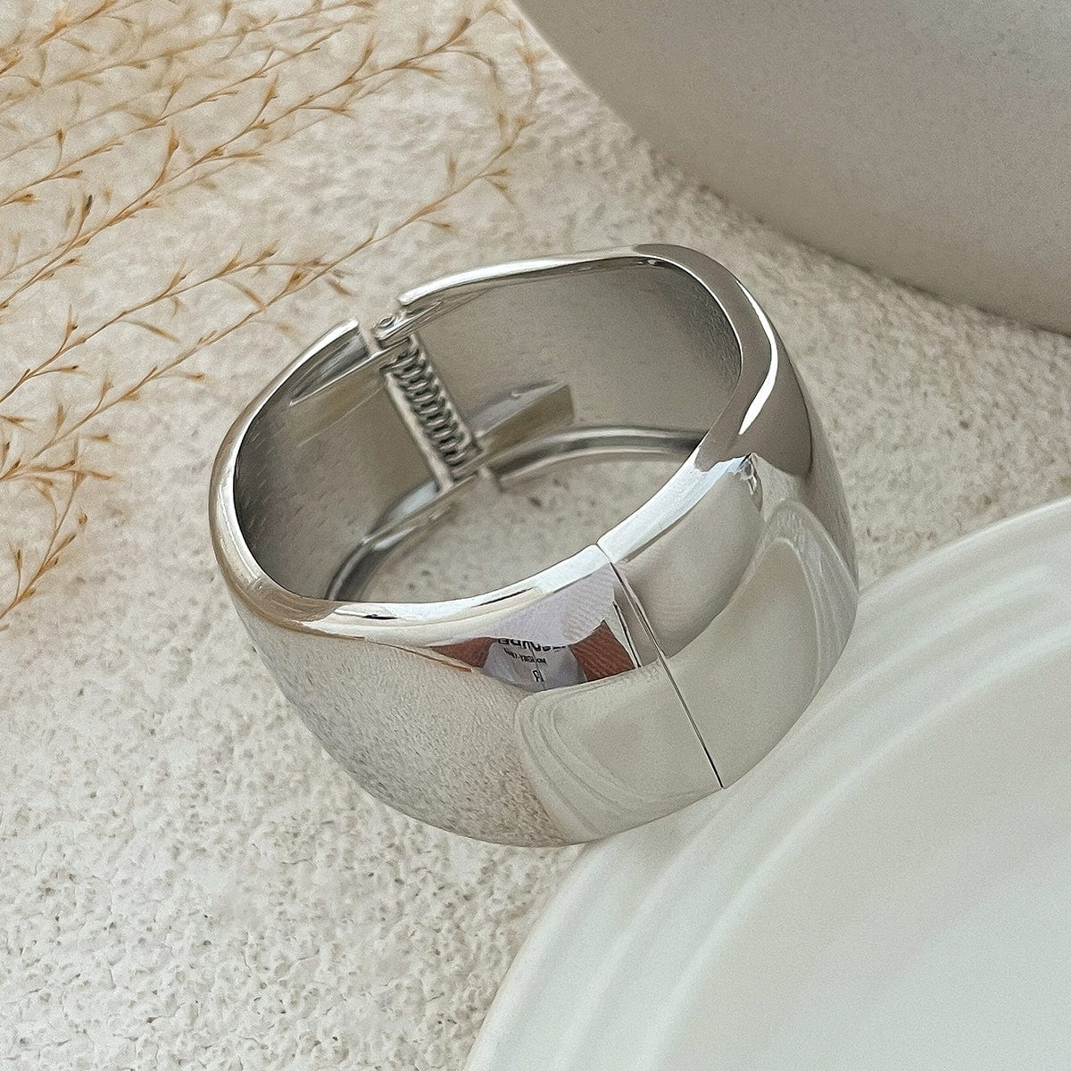 Elegant Gold Silver Tone Curved Glossy Wide Cuff Bangle Bracelet