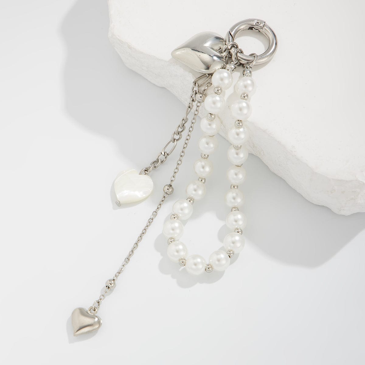 Elegant Heart Shell Pendant Pearl Keychain - ArtGalleryZen