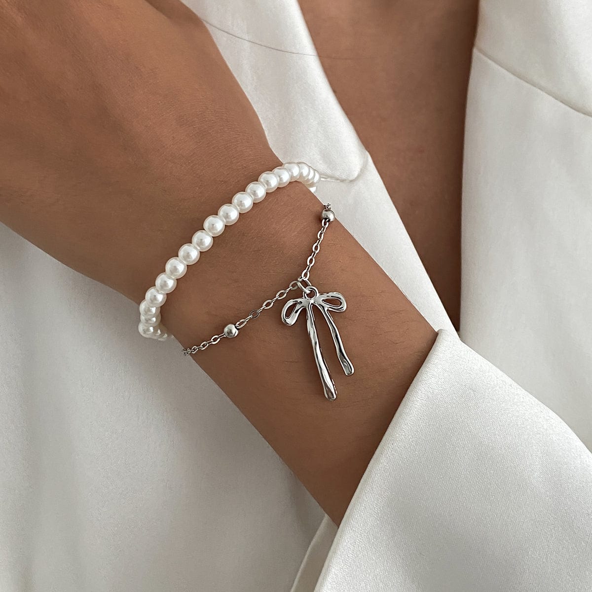 Elegant Layered Bowknot Pendant Pearl Chain Bracelet - ArtGalleryZen