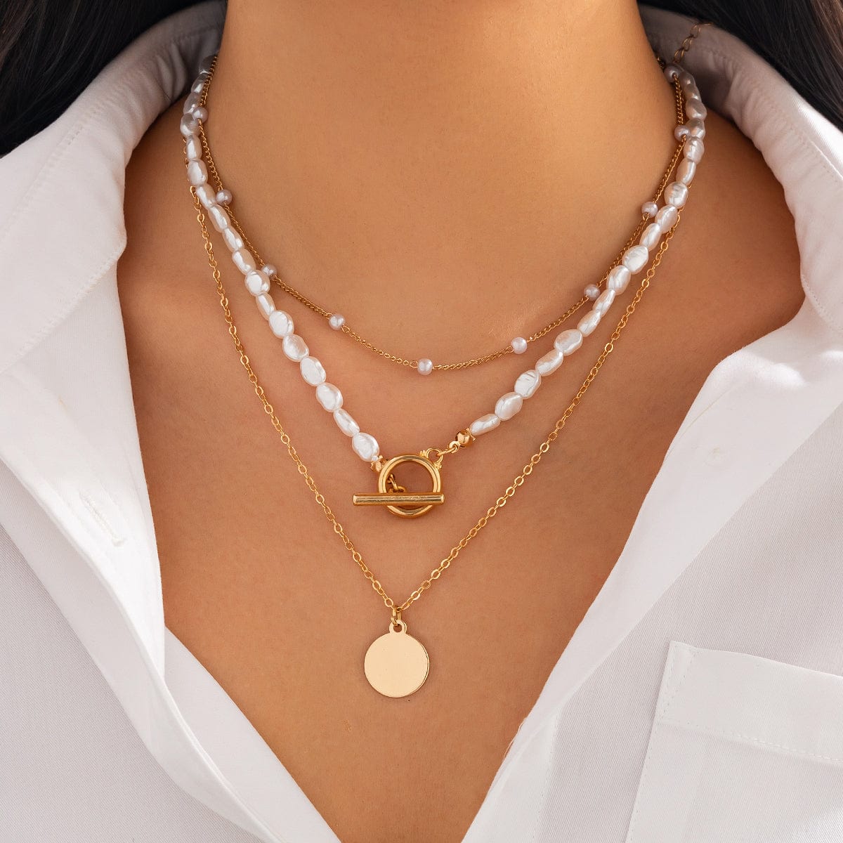 Elegant Layered Round Disk Pendant Irregular Pearl Chain Necklace Set