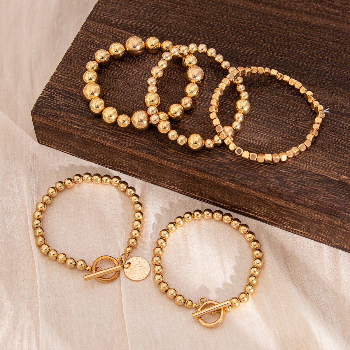 Elegant Layered Toggle Clasp Round Disk Charm Ball Chain Bracelet Set