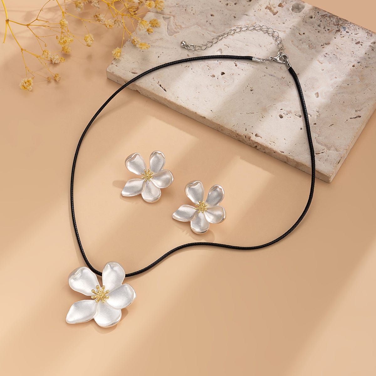 Elegant Metallic Flower Pendant Wax Cord String Necklace Earrings Set