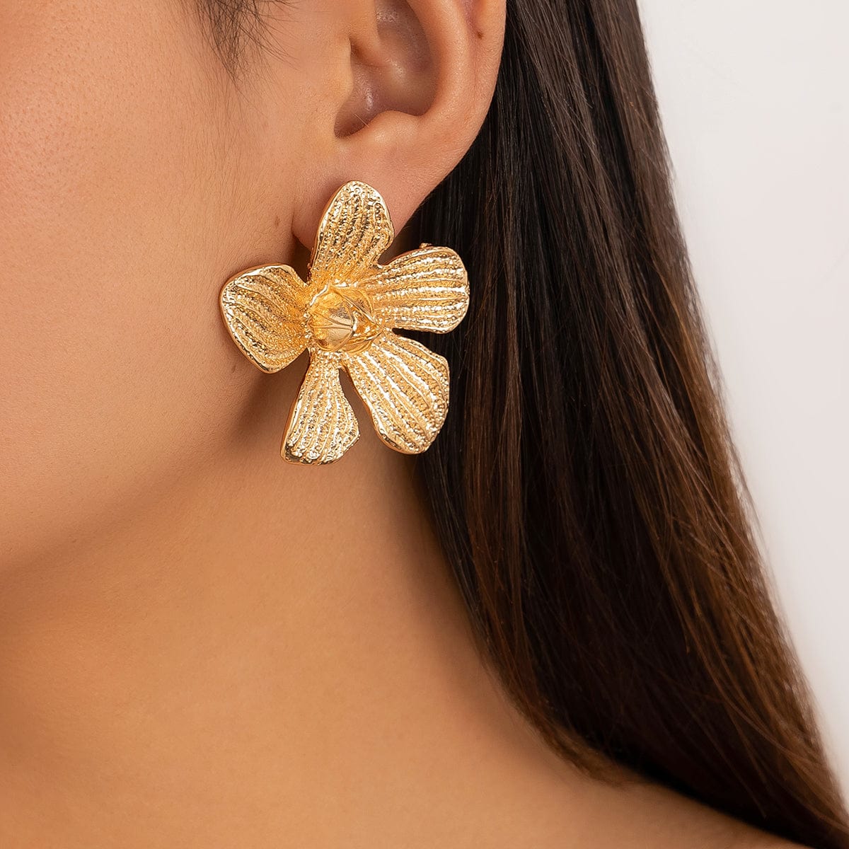 Elegant Metallic Textured Flower Earrings