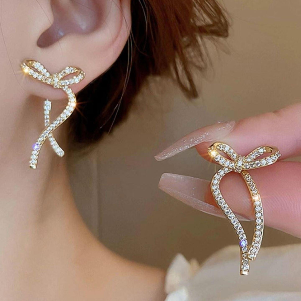 Elegant Rhinestone Inlaid Bowknot Earrings