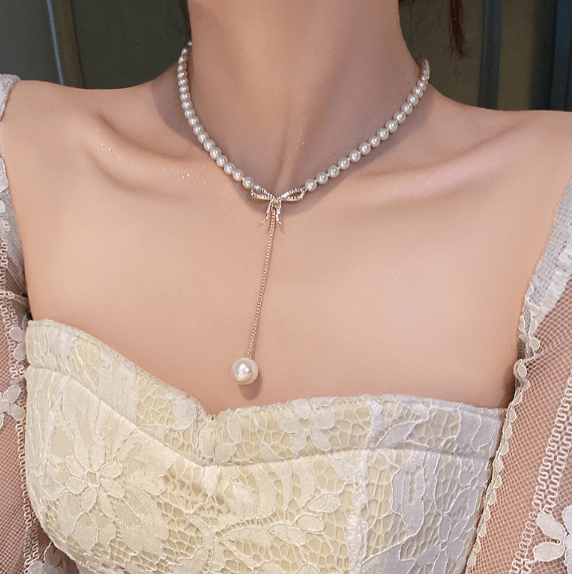 Elegant Rhinestone Inliad Bowknot Charm Pearl Chain Y Necklace