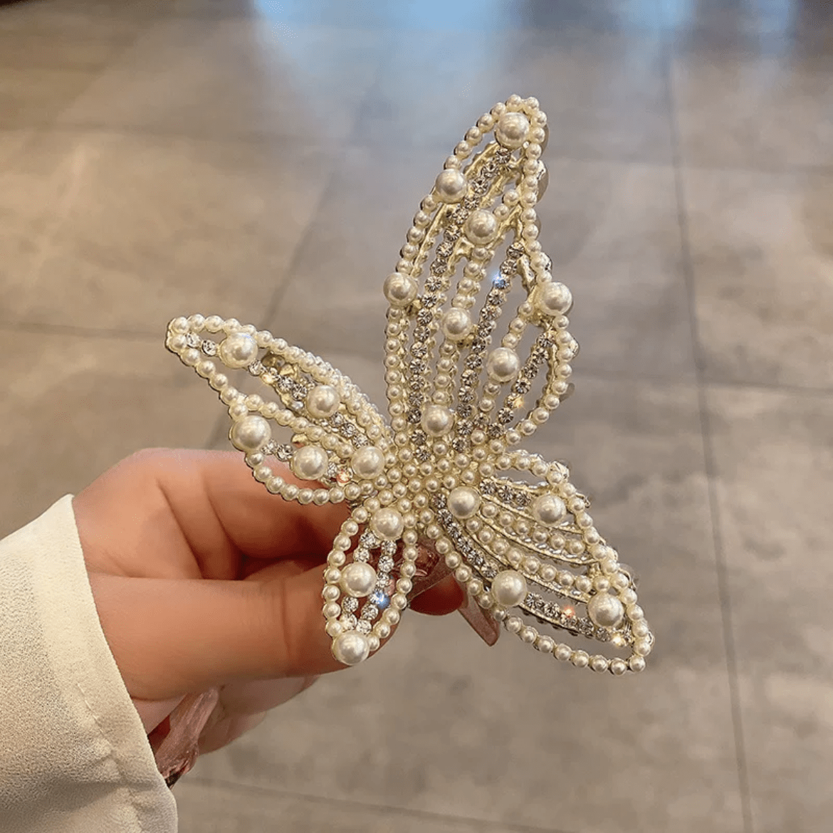 Elegant Rhinestone Pearl Inlaid Butterfly Chignon Claw Clip Hair Clip