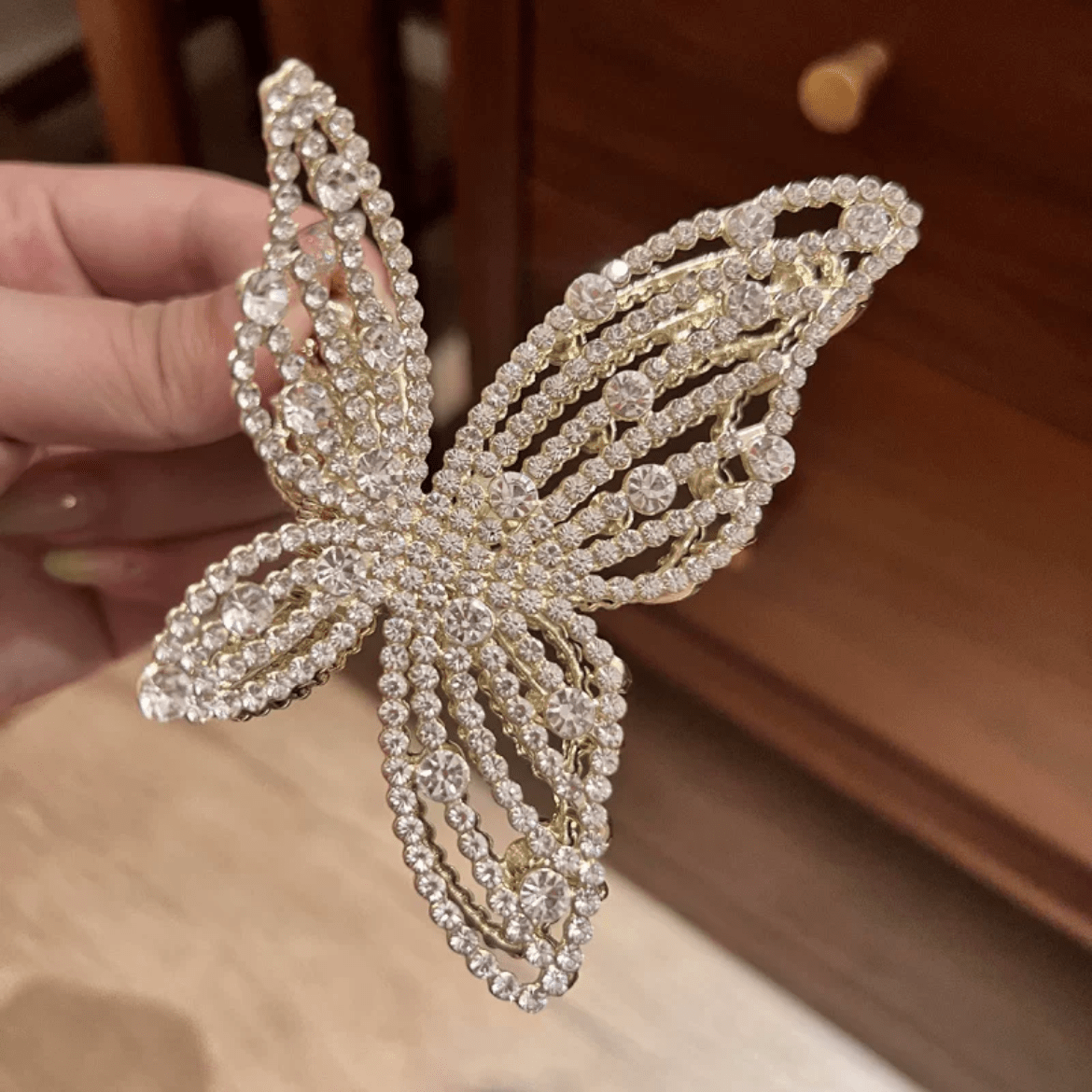 Elegant Rhinestone Pearl Inlaid Butterfly Chignon Claw Clip Hair Clip