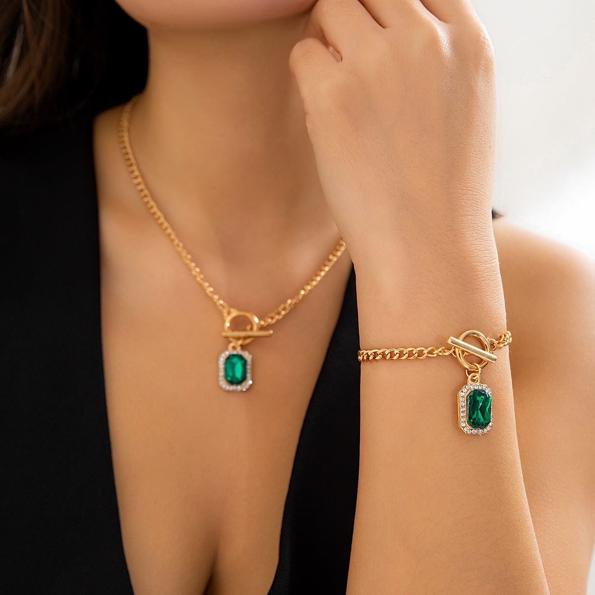 Elegant Toggle Clasp CZ Inlaid Emerald Pendant Curb Chain Necklace Bracelet Set - ArtGalleryZen