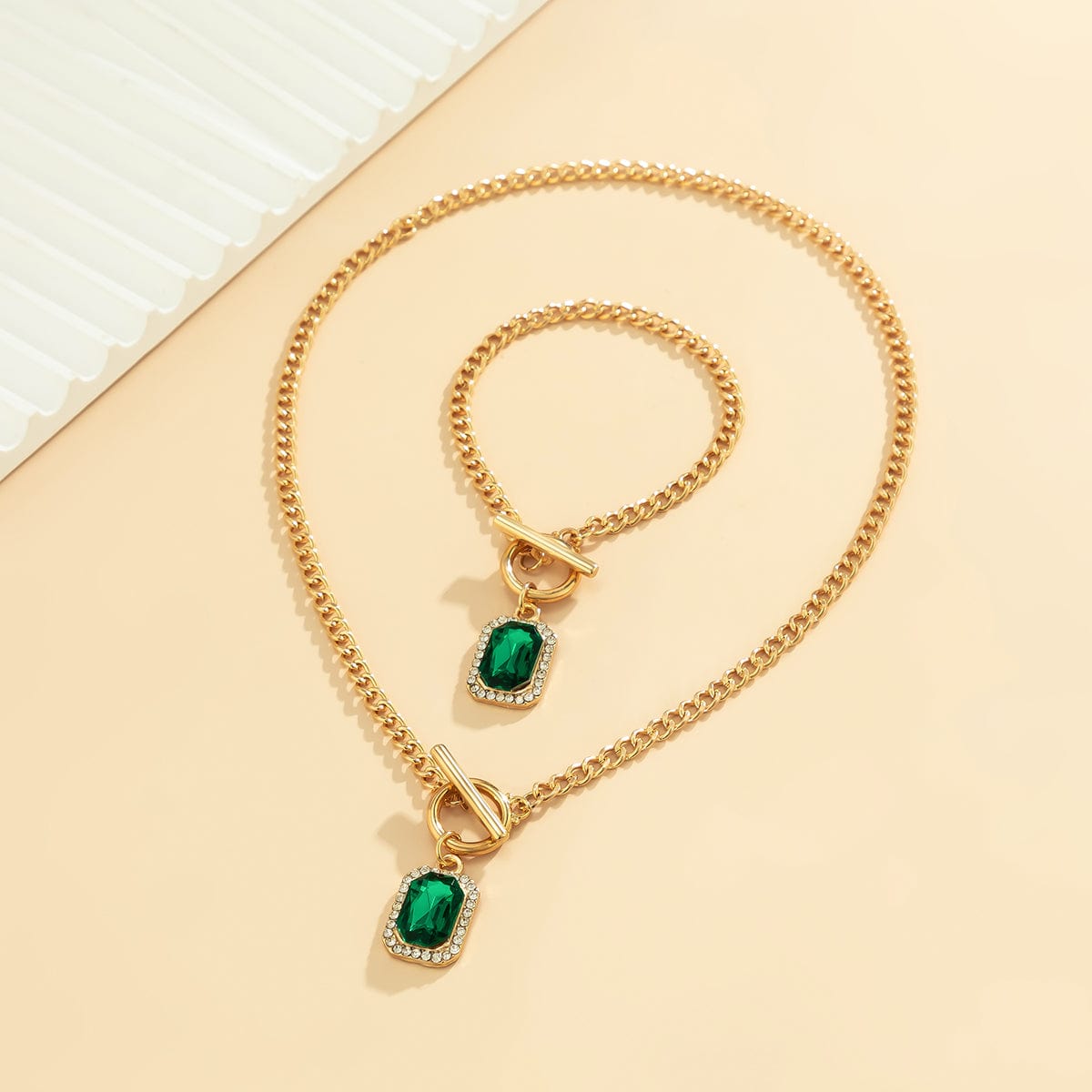 Elegant Toggle Clasp CZ Inlaid Emerald Pendant Curb Chain Necklace Bracelet Set - ArtGalleryZen