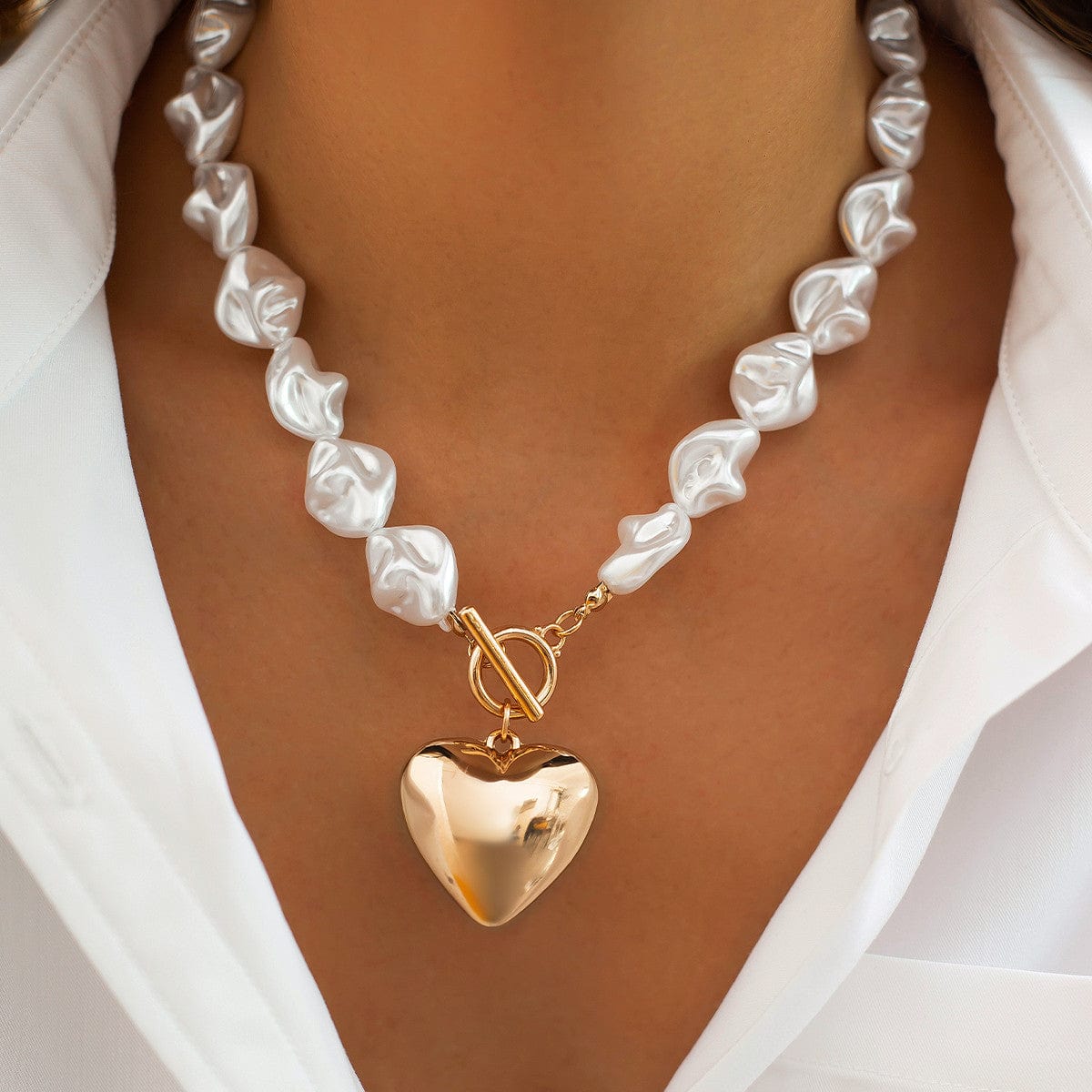 Elegant Toggle Clasp Heart Pendant Irregular Pearl Chain Necklace Bracelet