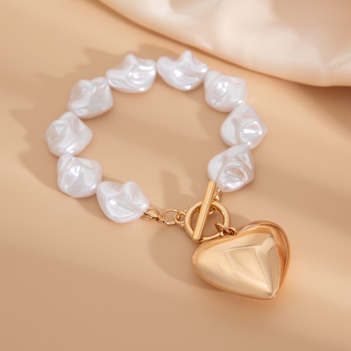 Elegant Toggle Clasp Heart Pendant Irregular Pearl Chain Necklace Bracelet