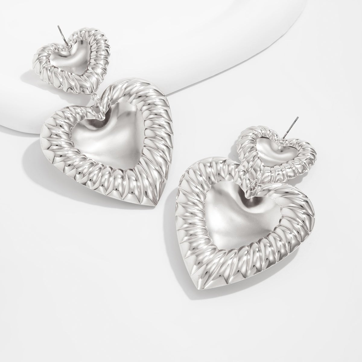 Exaggerated Duo Heart Dangle Earrings - ArtGalleryZen