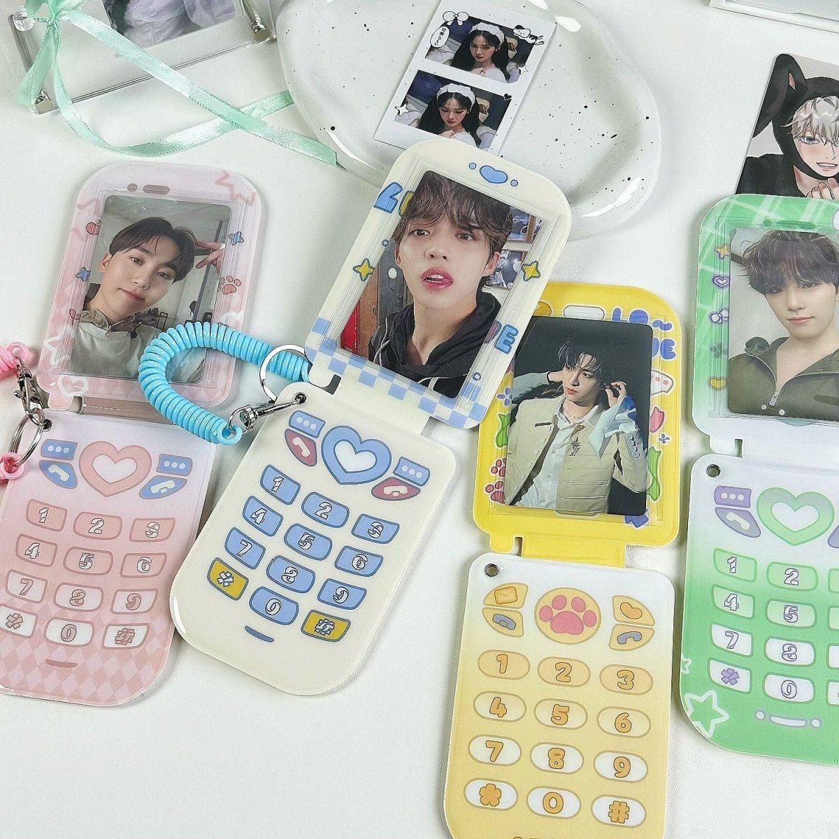 Foldable Phone Shaped Photocard Holder Keychain - PVC Card Case - ArtGalleryZen