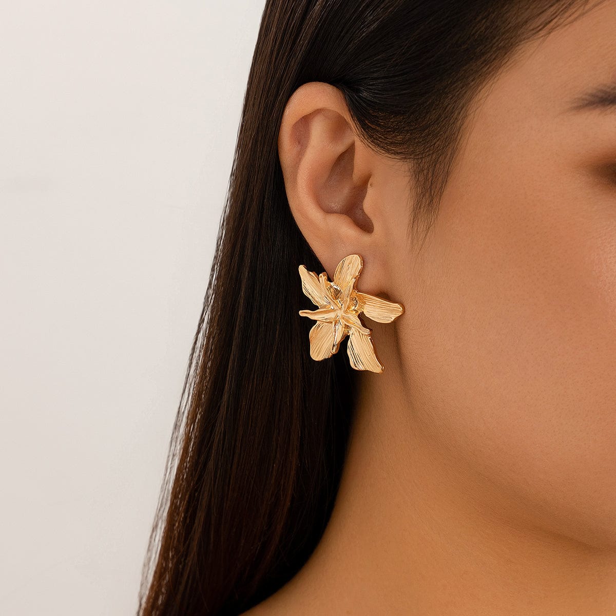 Geometric Metallic Layered Flower Stud Earrings