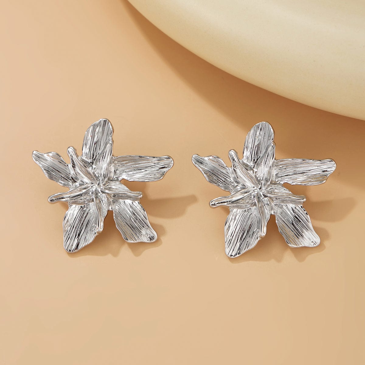 Gemetric Metallic Layered Flower Stud Earrings