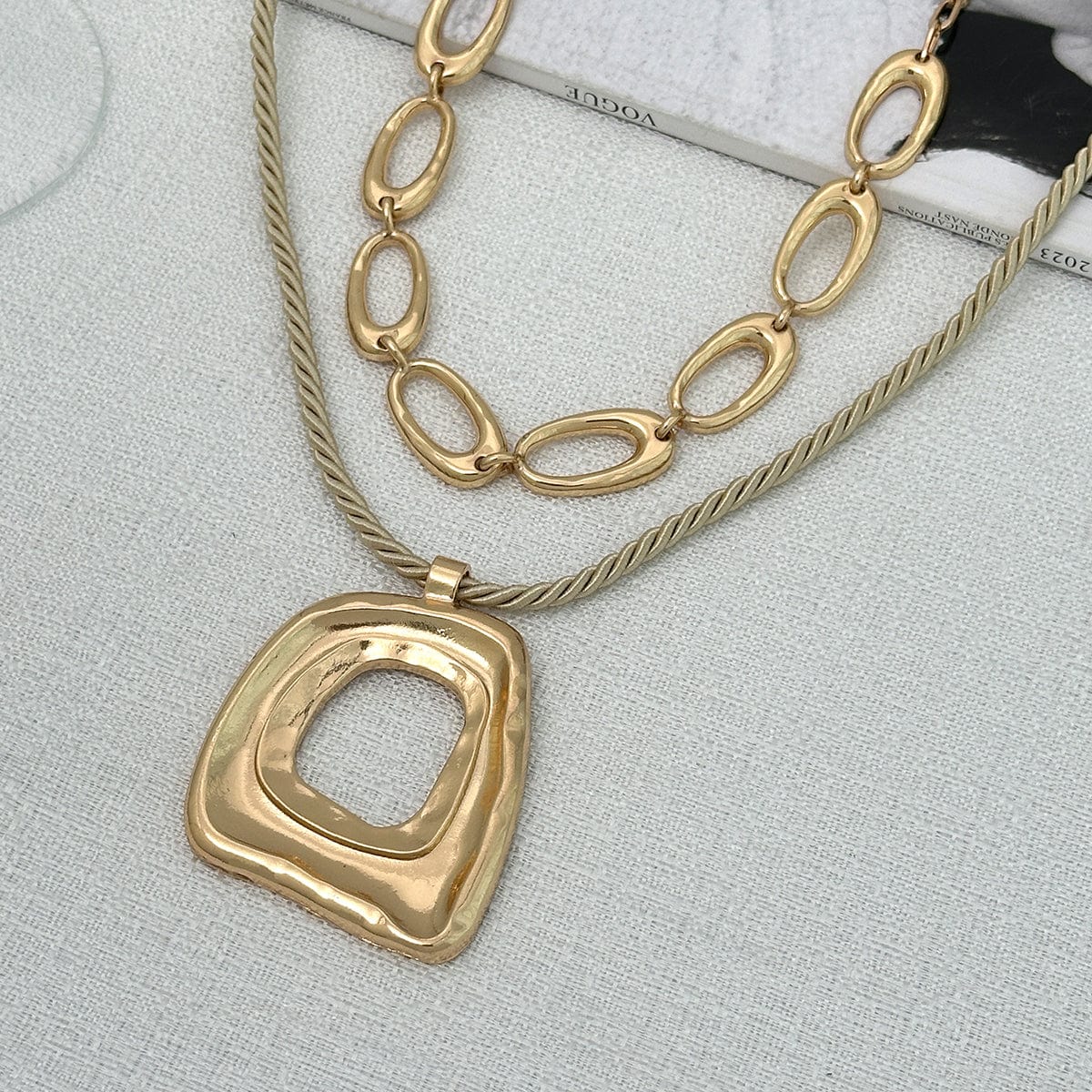 Geometric 2pcs Irregular Hoop Pendant Necklace Set - ArtGalleryZen