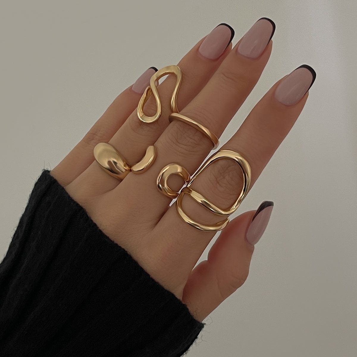 Geometric 5pcs Hollow Curved Pattern Stackable Ring Set - ArtGalleryZen